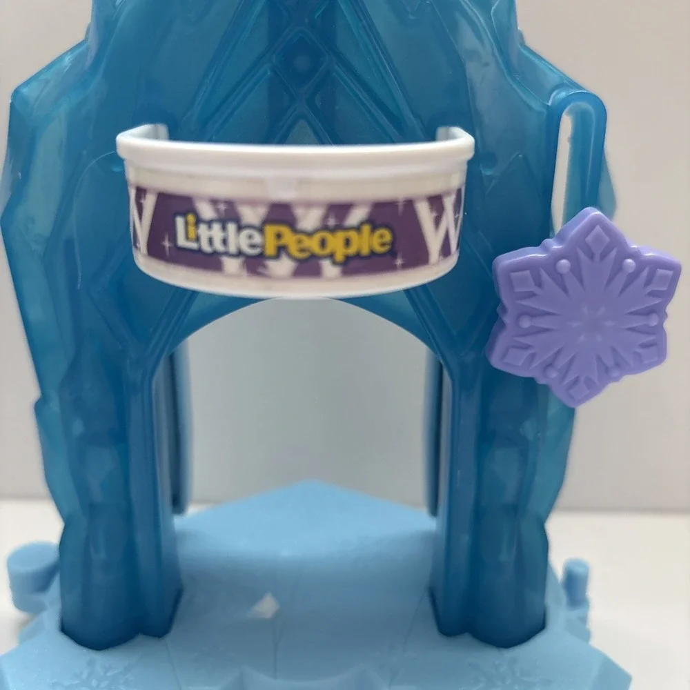 2021 Disney Frozen Fisher Price Little People Toy Playset Lot Olaf's Cafe/ Elsa